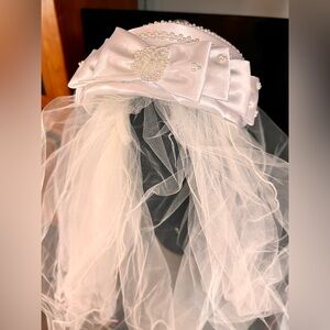 Pearl-Embellished Satin Bridal Veil Headpiece